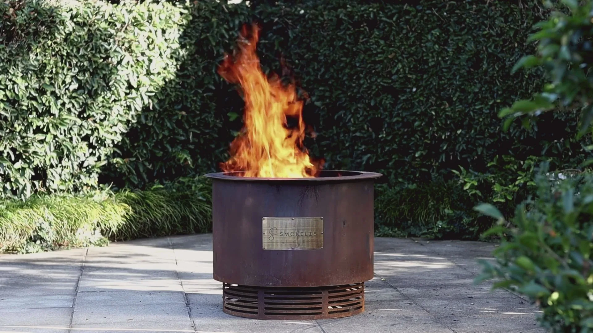 How Smokeless Fire Pits Work: The Science Behind Smoke-Free Flames How Smokeless Fire Pits Work: The Science Behind Smoke-Free Flames