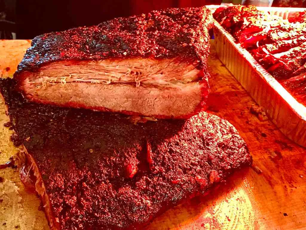 7 Best Ways to Keep Brisket Warm & Juicy | Expert BBQ Tips