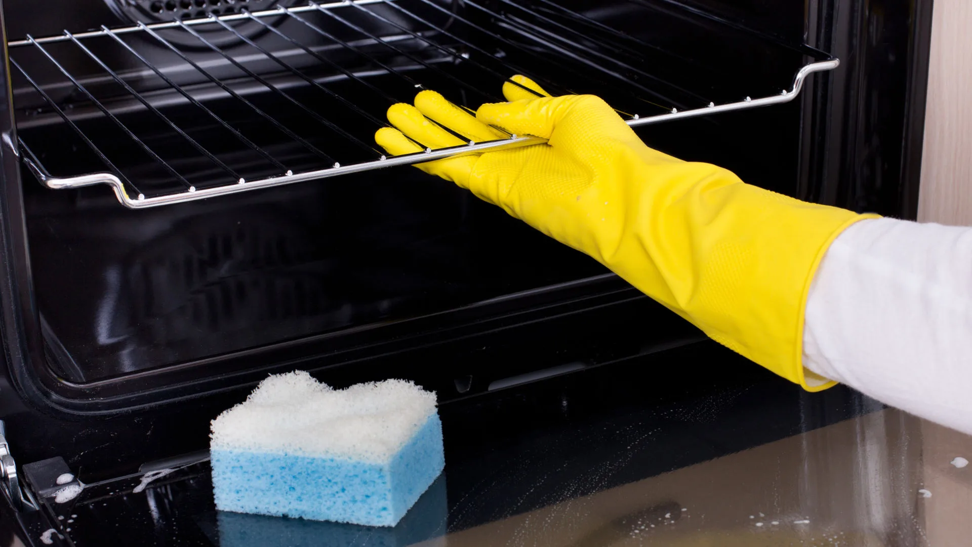 Self-Cleaning Oven Safety: Hidden Risks and Prevention Tips