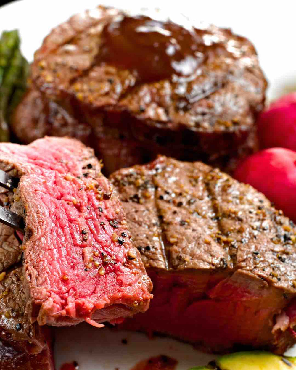 The Ultimate Steak Showdown: New York Strip vs. Filet Mignon